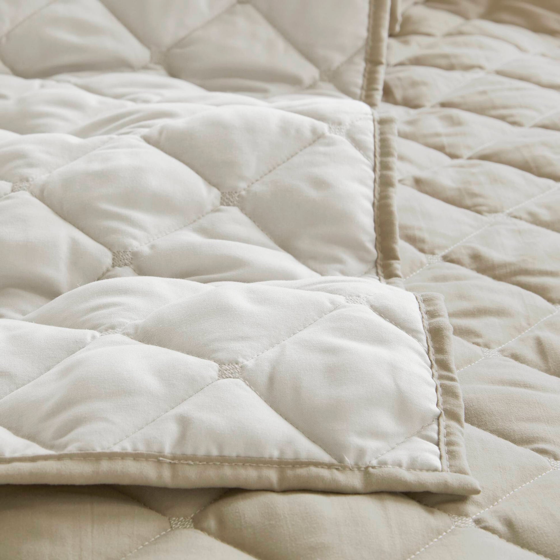 Madison Park 7 Piece Stripe Comforter and Quilt Set