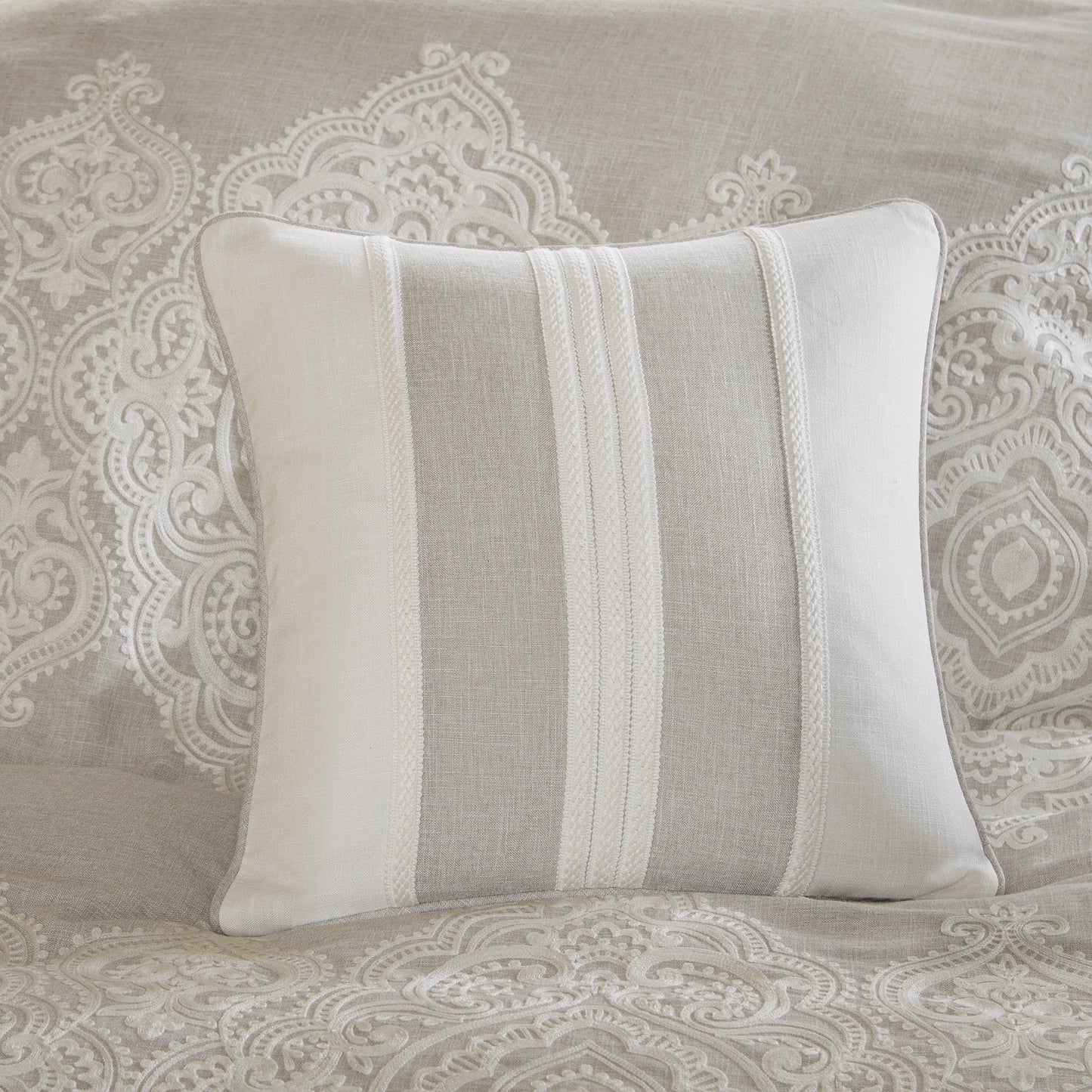 Madison Park Signature Comforter Set