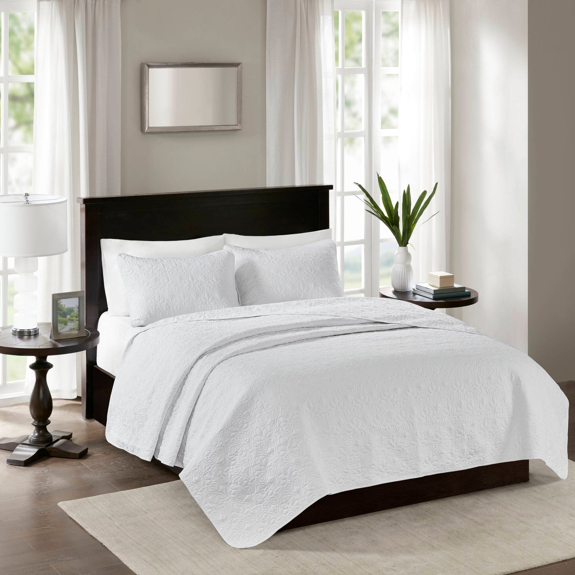 Madison Park 3 Piece Reversible Quilt Set