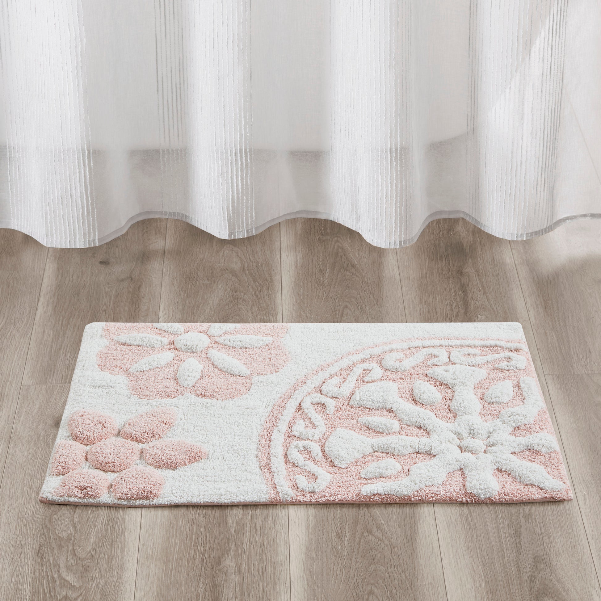 Madison Park Medallion Cotton Tufted Bath Rug