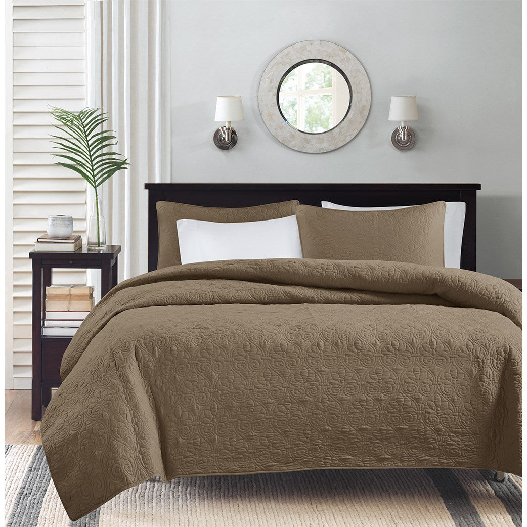 Madison Park Reversible Quilt Set