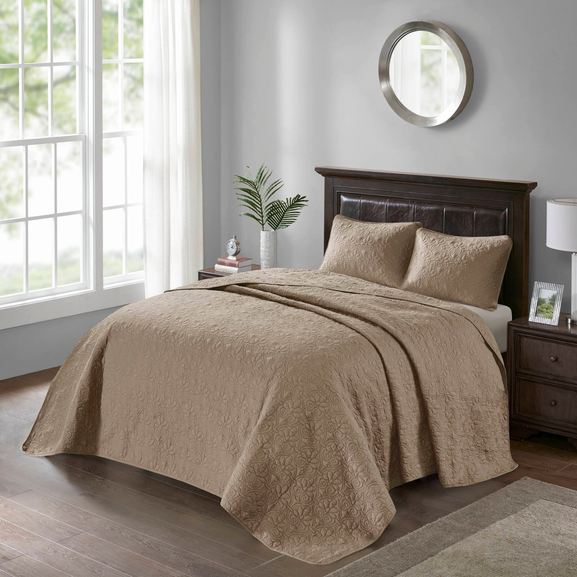 Madison Park 3 Piece Reversible Bedspread Set