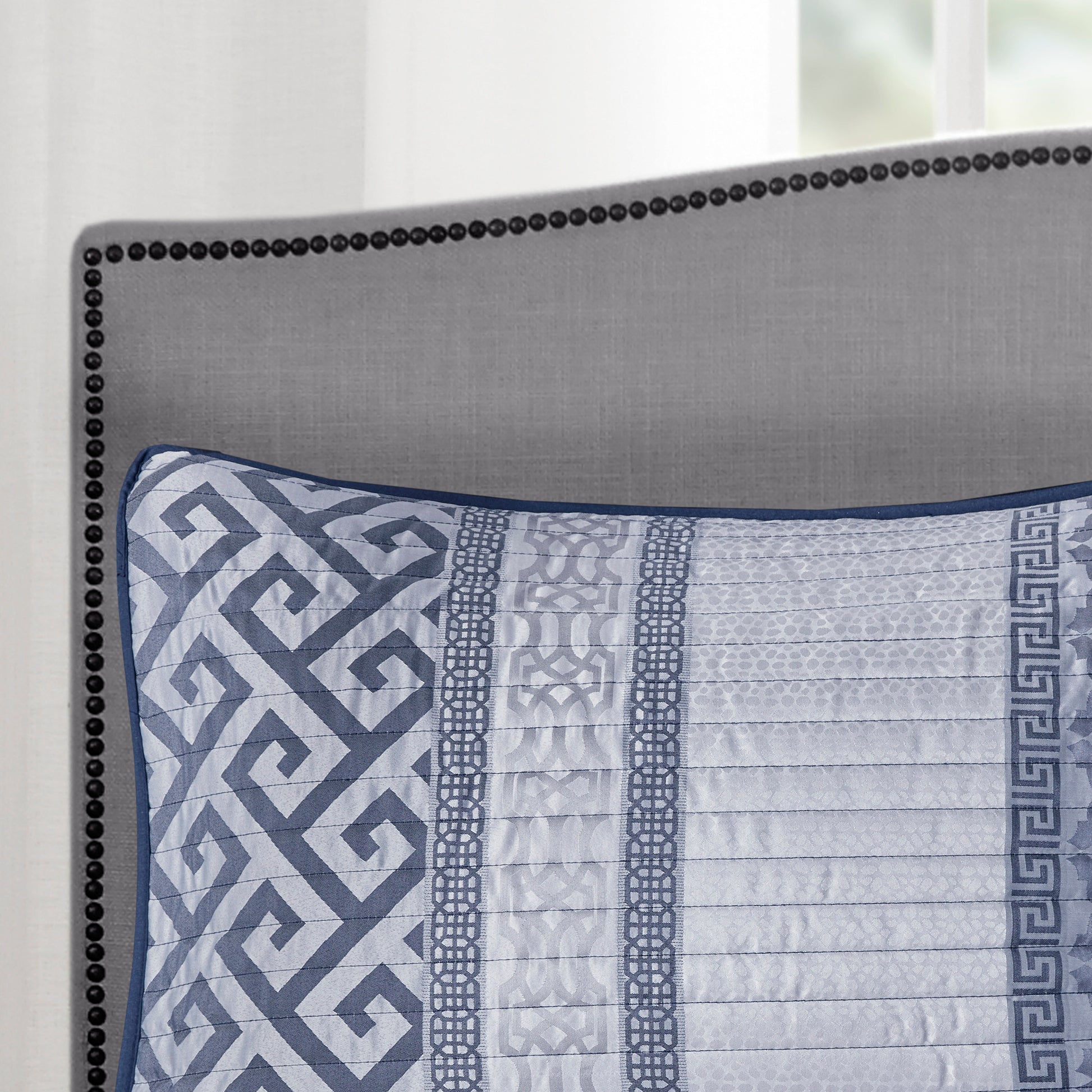 Madison Park 4 Piece Jacquard Quilt Set with Throw Pillow