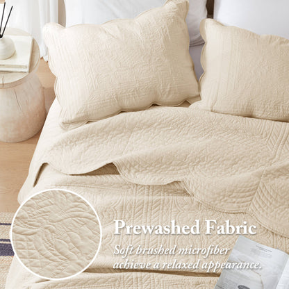 Madison Park 3 Piece Reversible Scalloped Edge Quilt Set