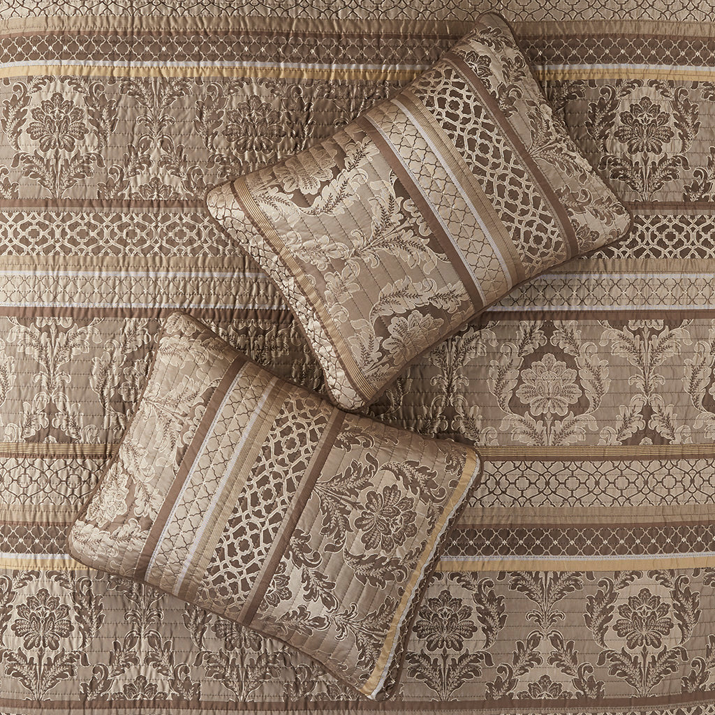 Madison Park 6 Piece Jacquard Quilt Set with Throw Pillows