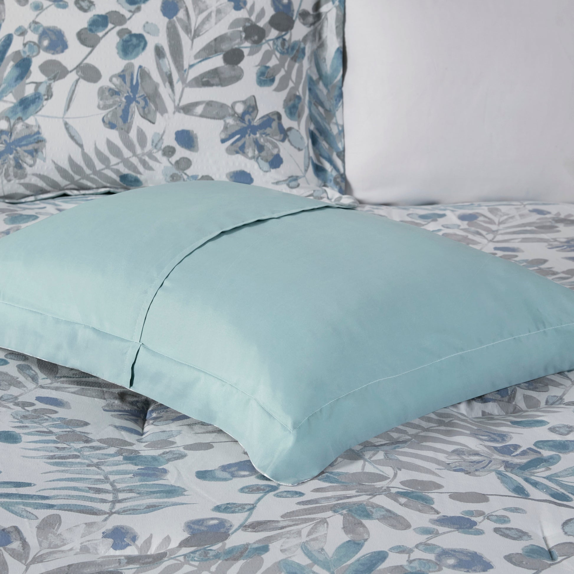 Madison Park 5 Piece Botanical Floral Seersucker Comforter Set