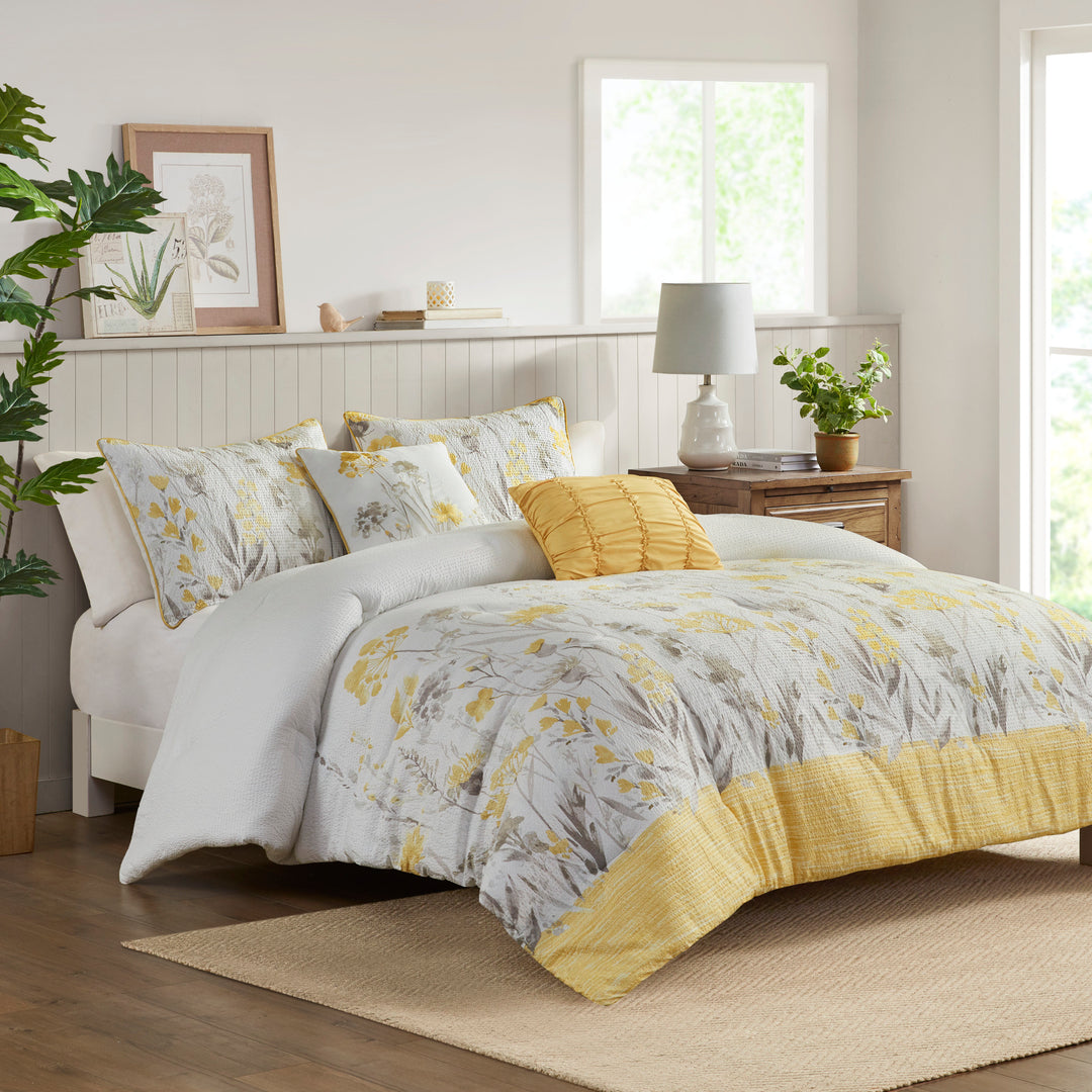 Madison Park Prairie Piece Seersucker Comforter Set with Throw
