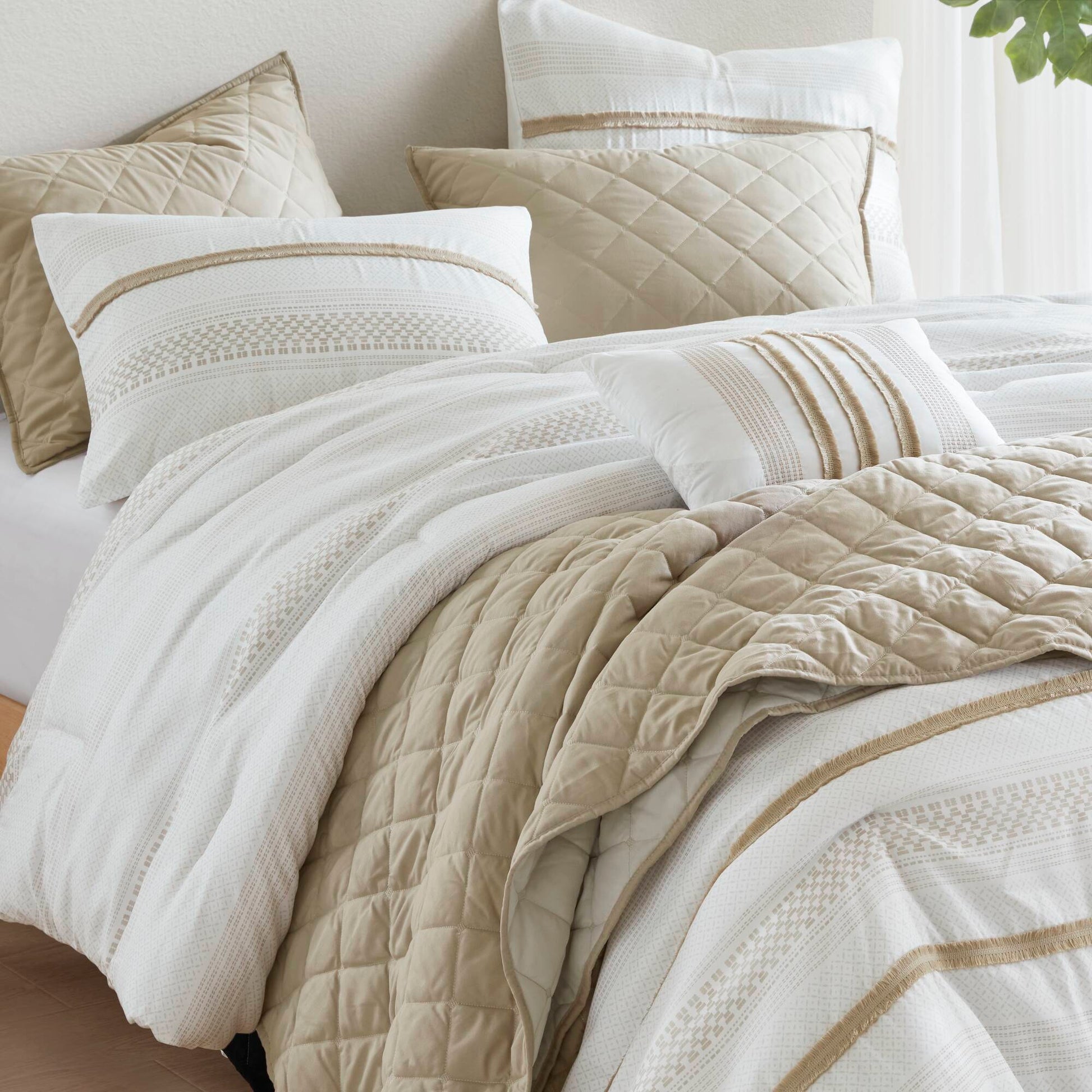 Madison Park 7 Piece Stripe Comforter and Quilt Set