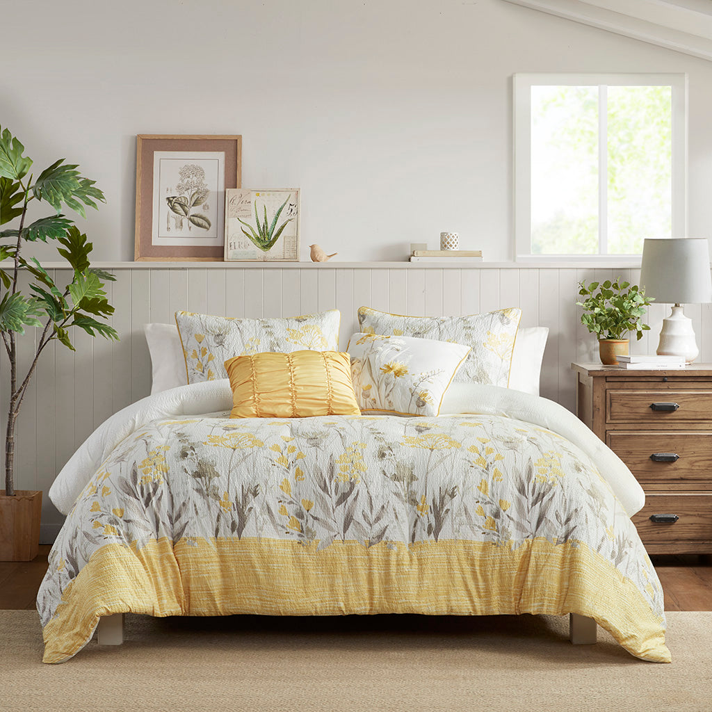 Madison Park 5 Piece Seersucker Comforter Set with Throw Pillows