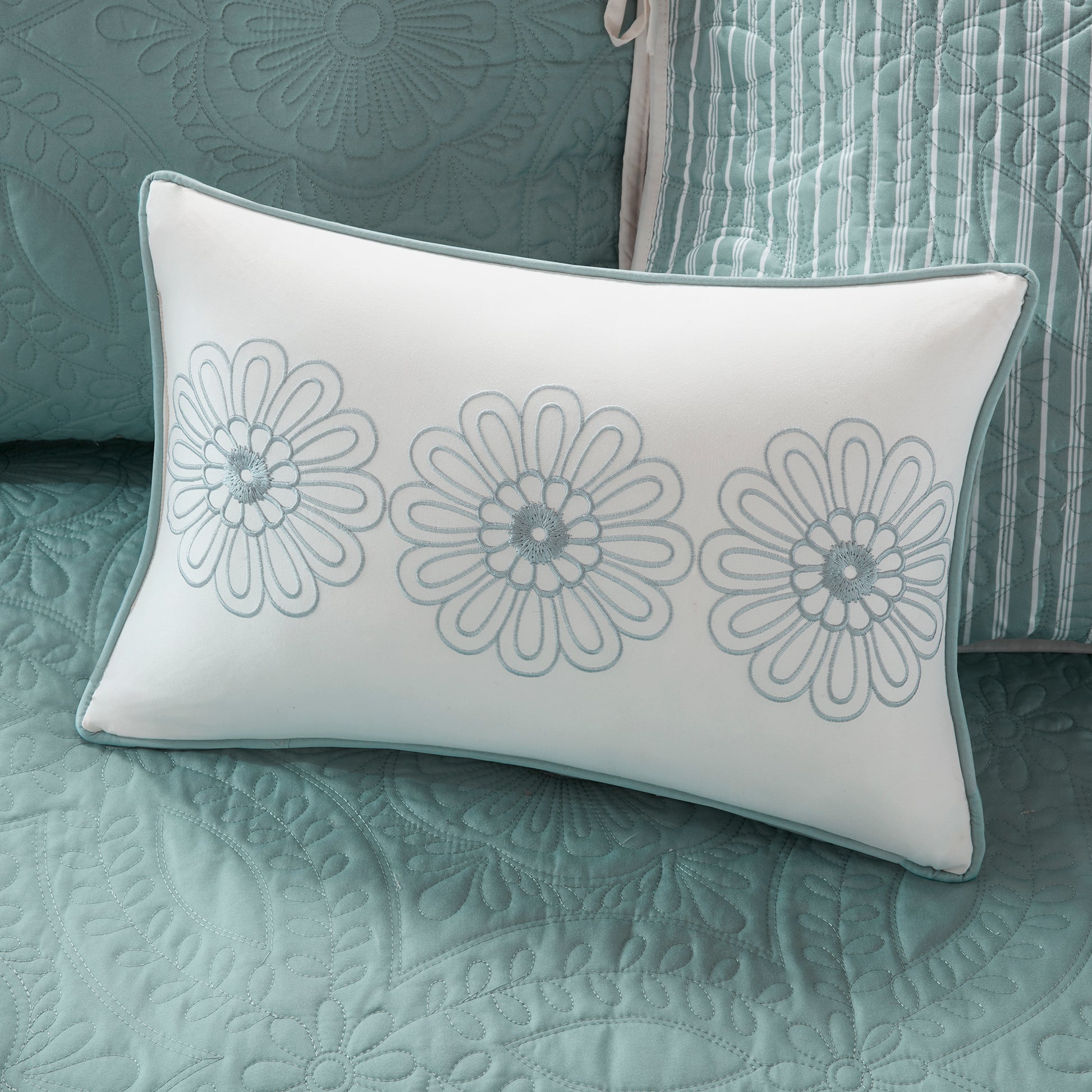 Madison Park 6 Piece Reversible Daybed Cover Set