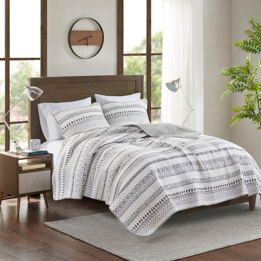 Madison Park 3 Piece Printed Microfiber Seersucker Quilt Set