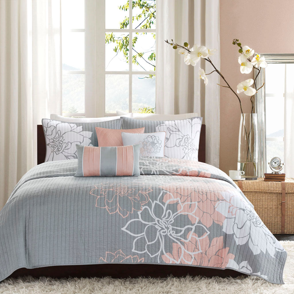 Madison Park 6 Piece Printed Cotton Quilt Set with Throw Pillows