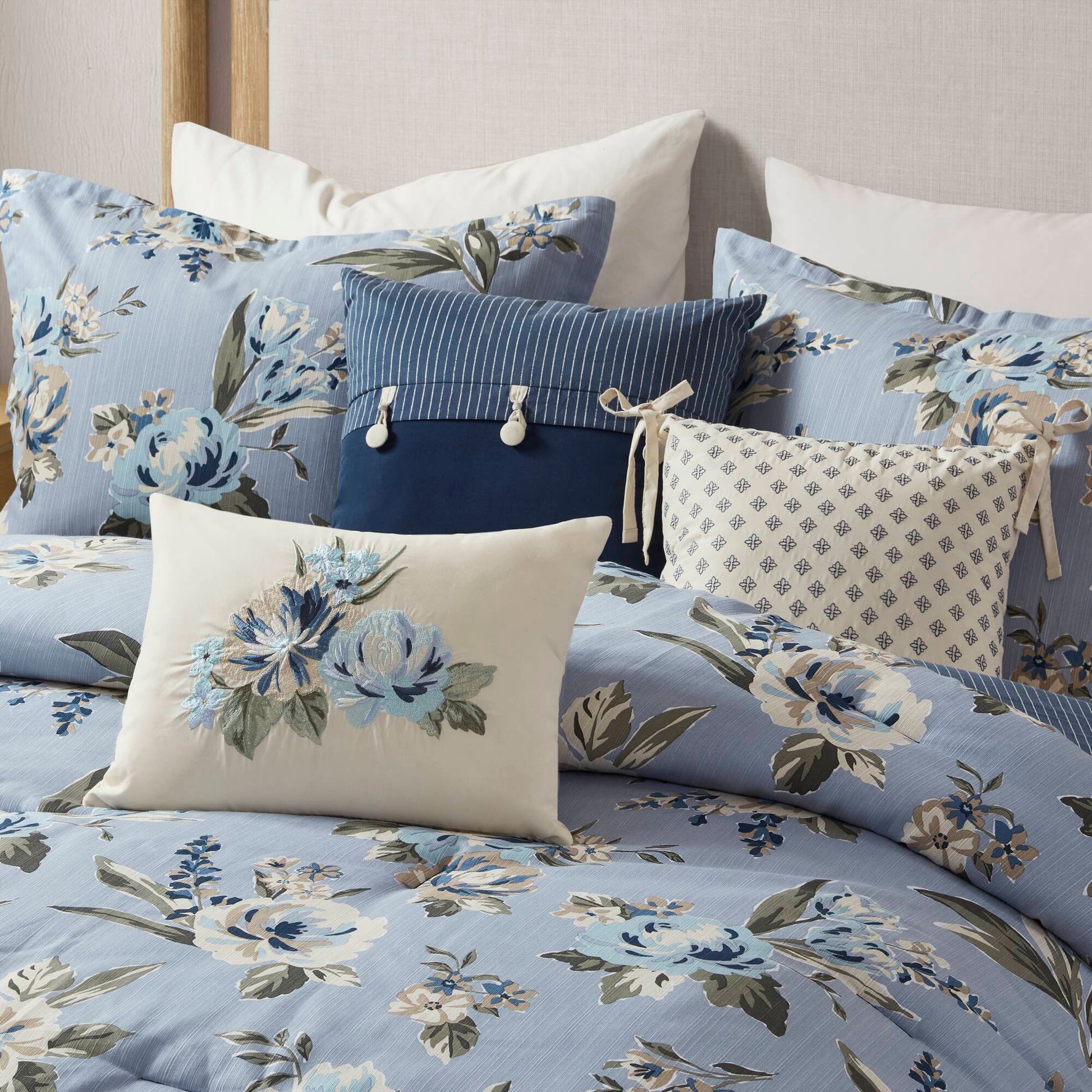 Madison Park 7 Piece Vintage Floral Comforter Set