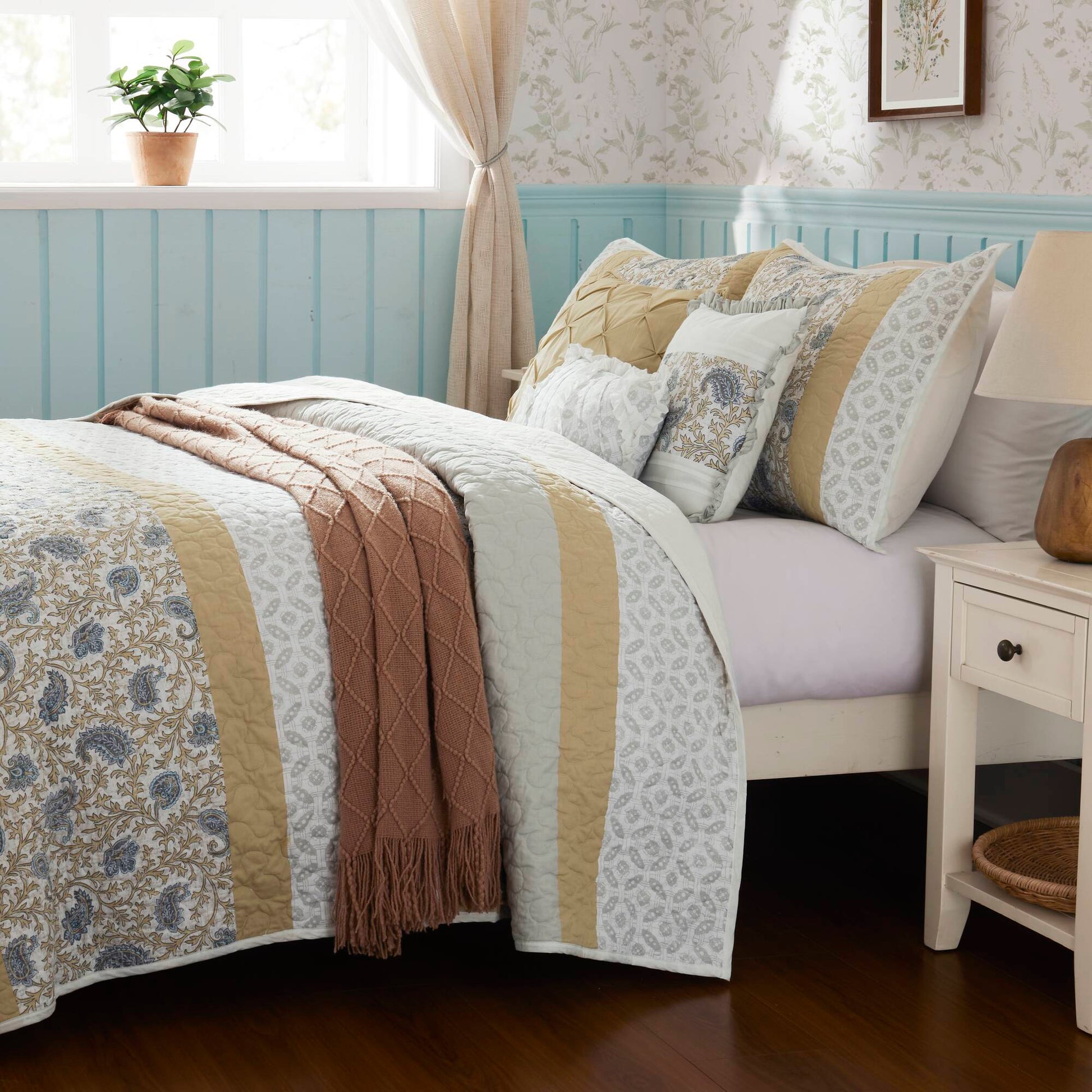 Madison Park 6 Piece Cotton Percale Quilt Set with Throw Pillows