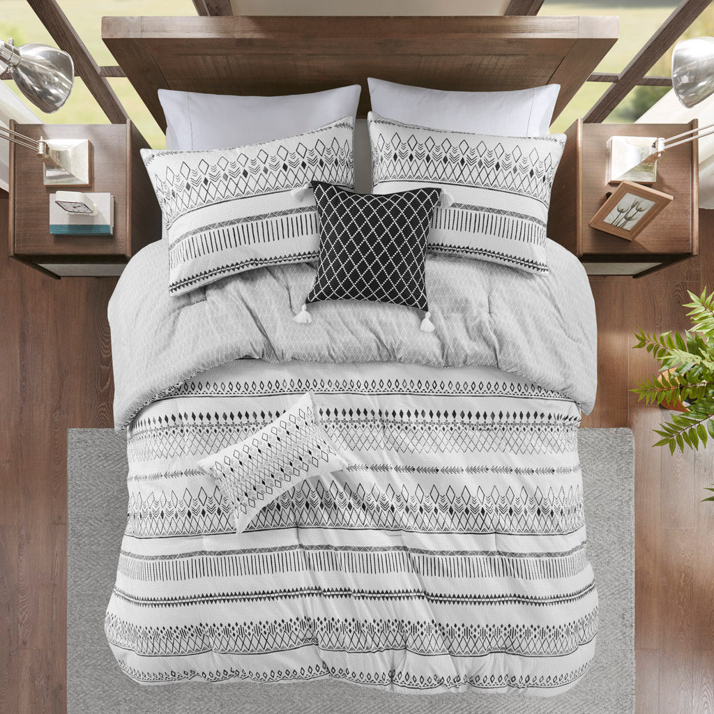 Madison Park 5 Piece Printed Seersucker Comforter Set with Throw Pillows