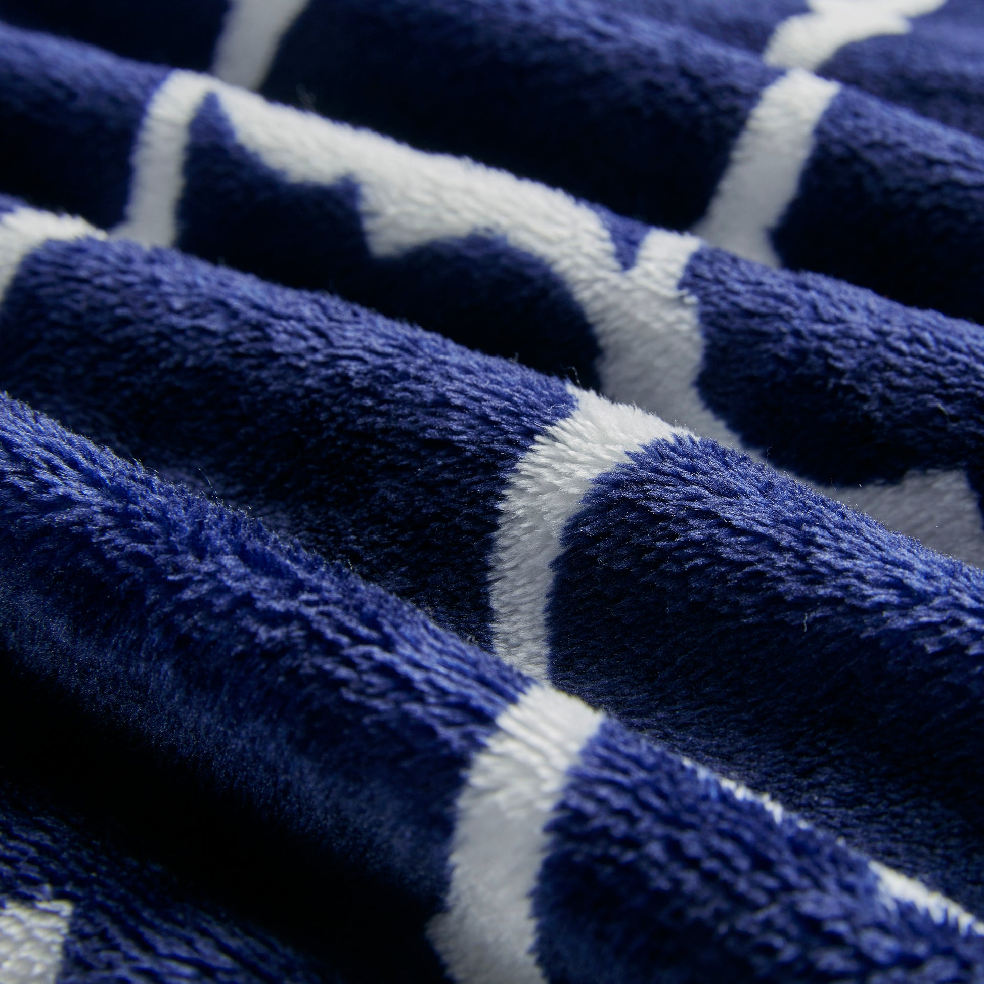 Madison Park Oversized Throw