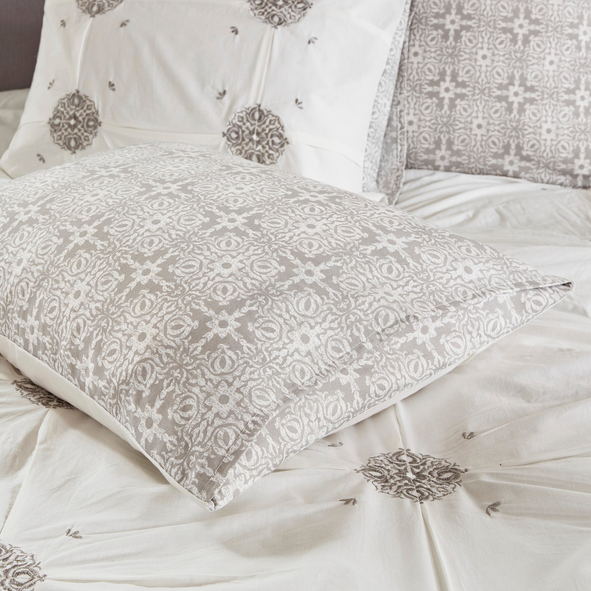 Madison Park 4 Piece Embroidered Cotton Reversible Duvet Cover Set
