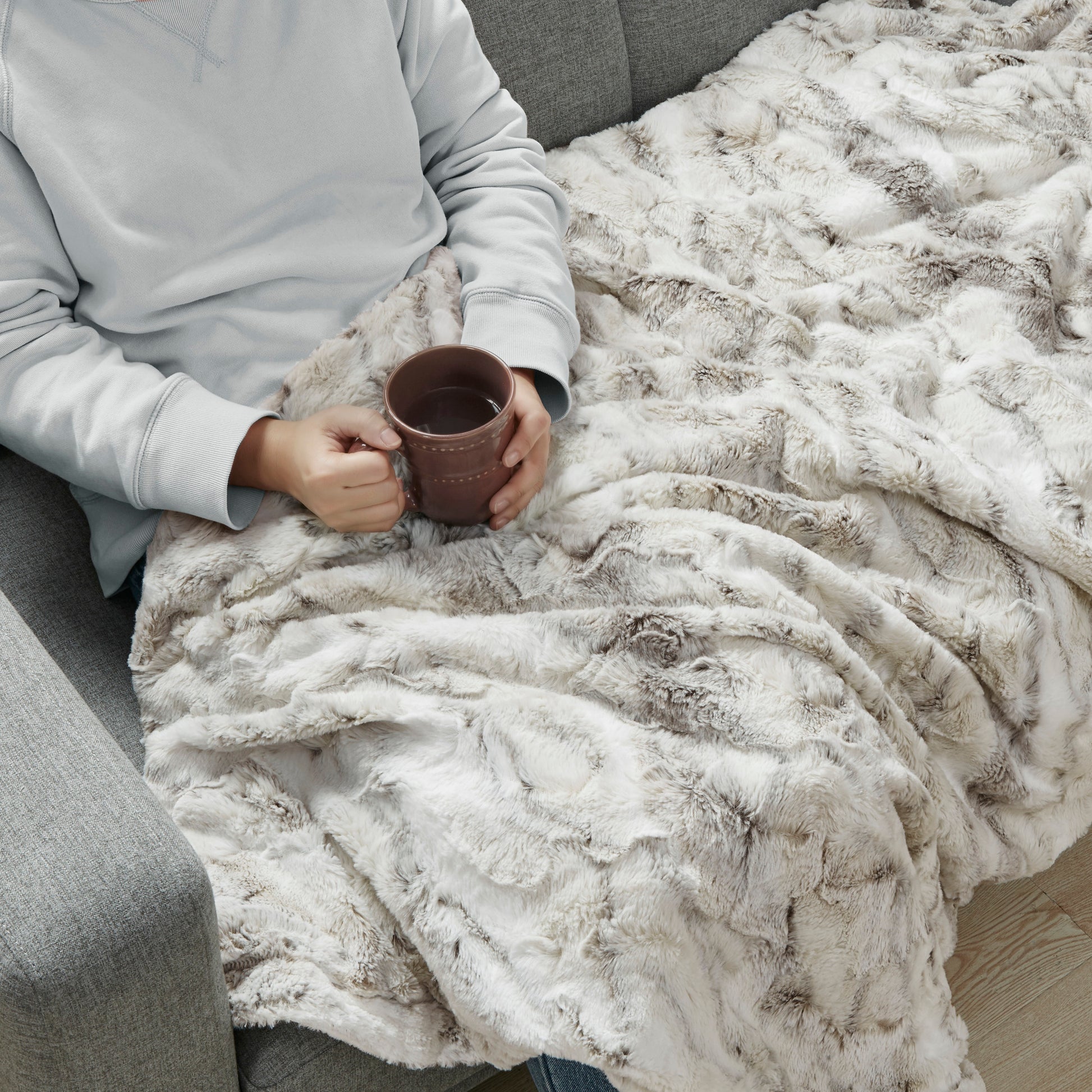 Madison Park Oversized Faux Fur Throw