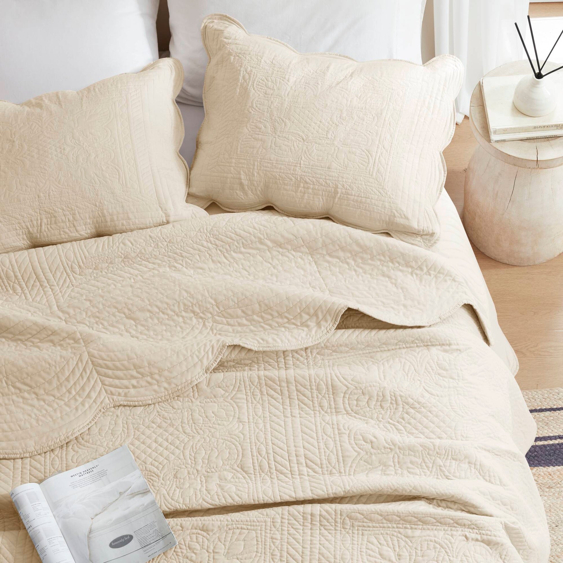 Madison Park 3 Piece Reversible Scalloped Edge Quilt Set