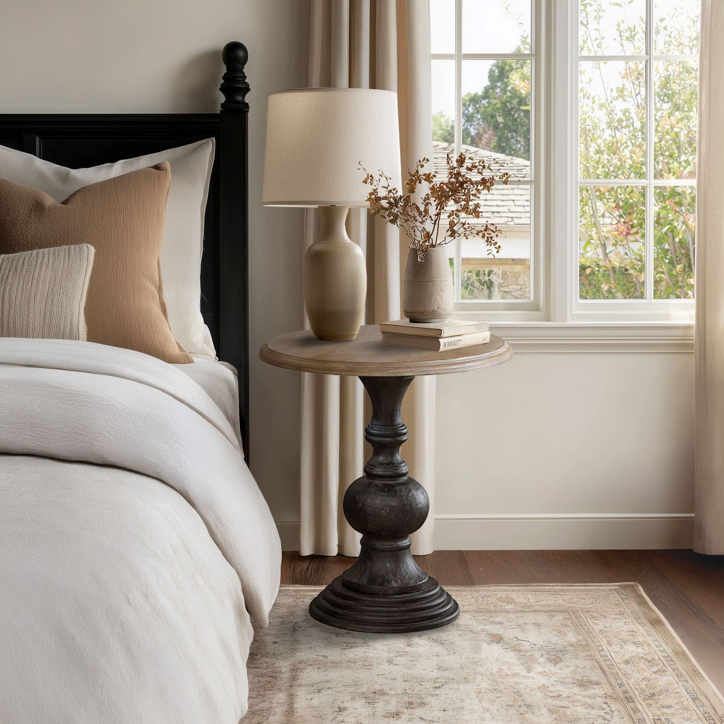 Lexi 22" Accent Table