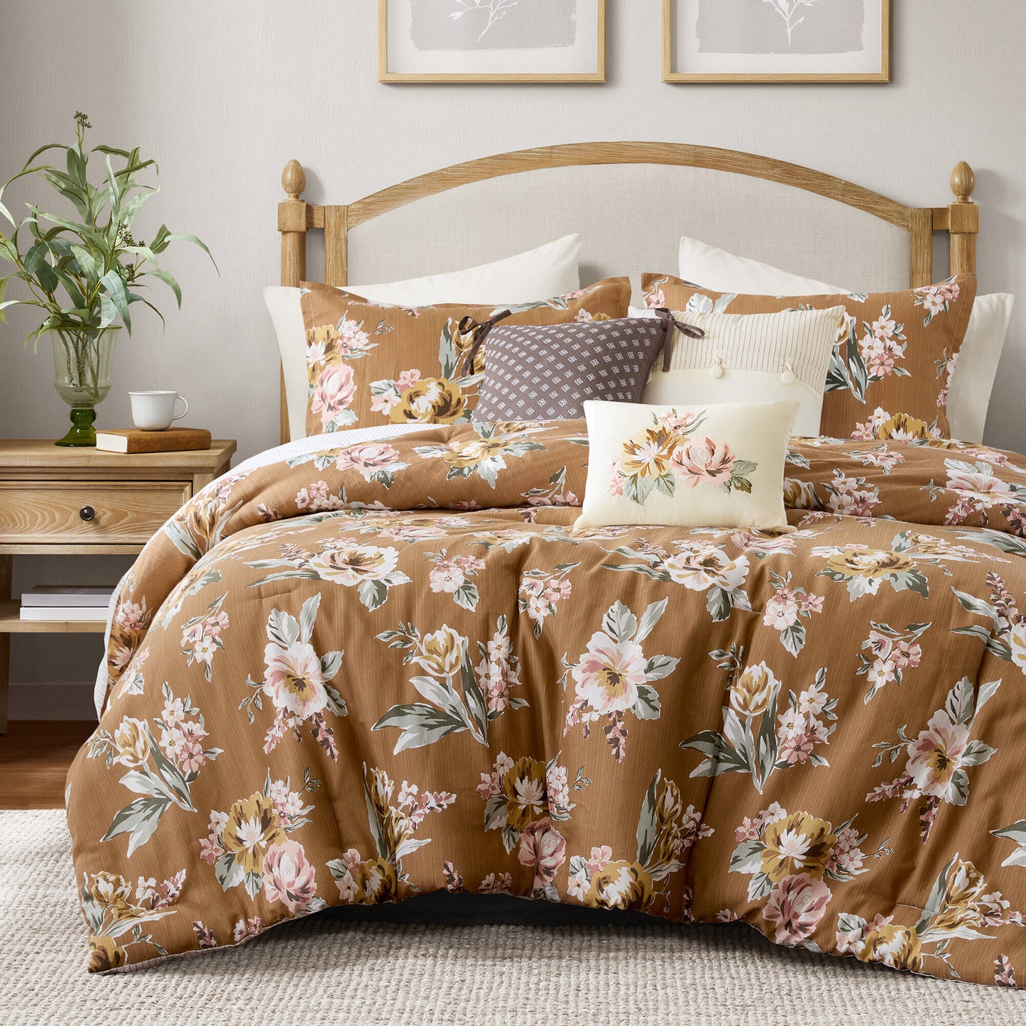 Salara 7 Piece Vintage Floral Comforter Set