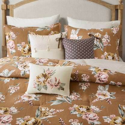 Salara 7 Piece Vintage Floral Comforter Set