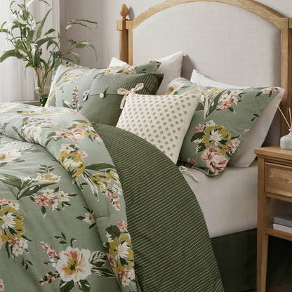 Salara 7 Piece Vintage Floral Comforter Set