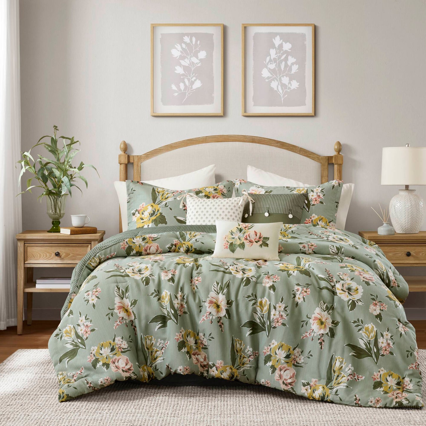 Salara 7 Piece Vintage Floral Comforter Set