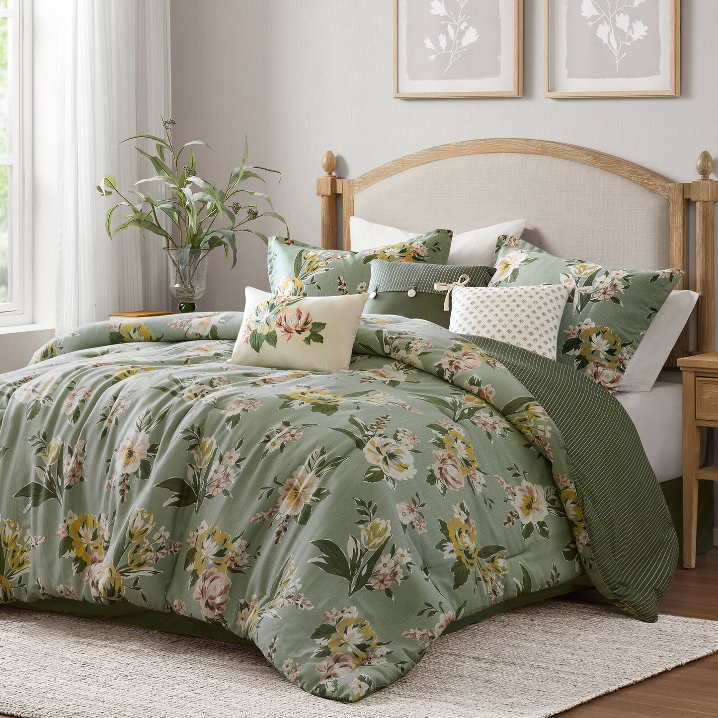 Salara 7 Piece Vintage Floral Comforter Set