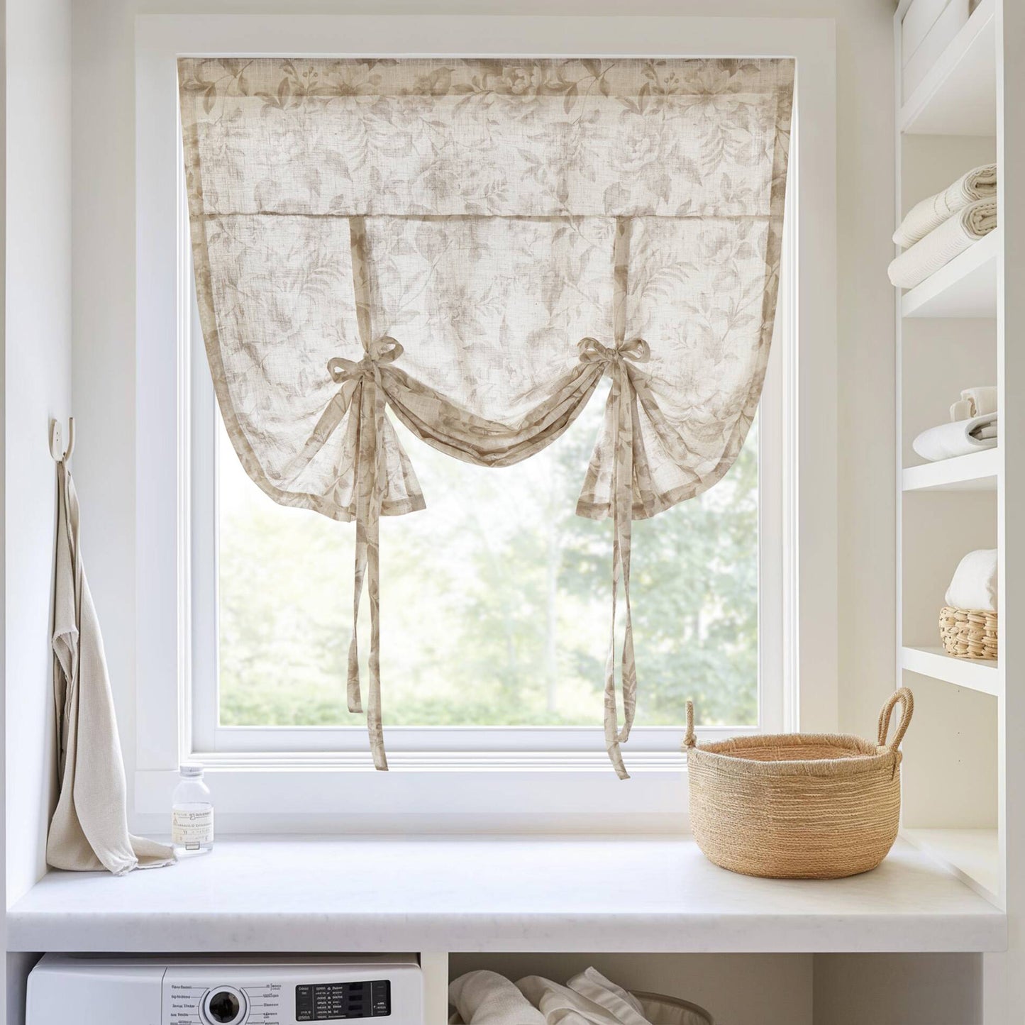 Lana Window Panel
