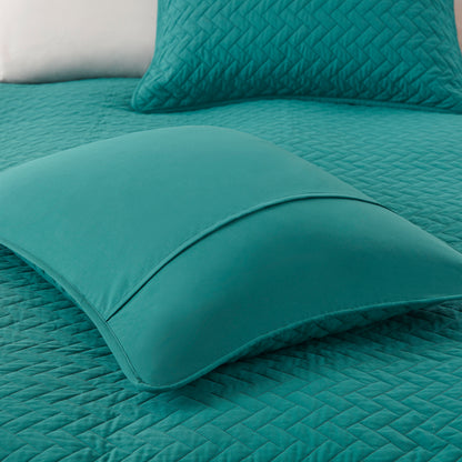 Velvet Touch 3 Piece Luxurious Oversized Quilt Set