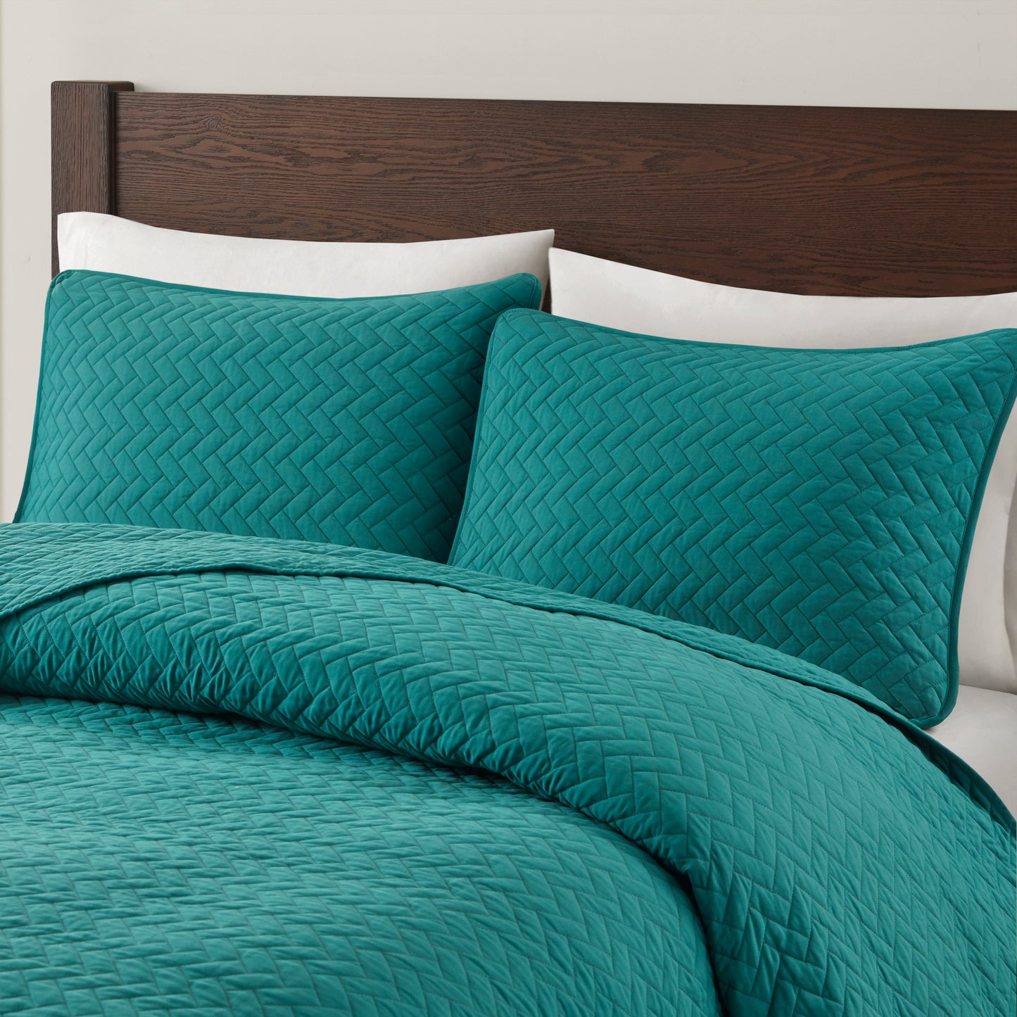 Velvet Touch 3 Piece Luxurious Oversized Quilt Set