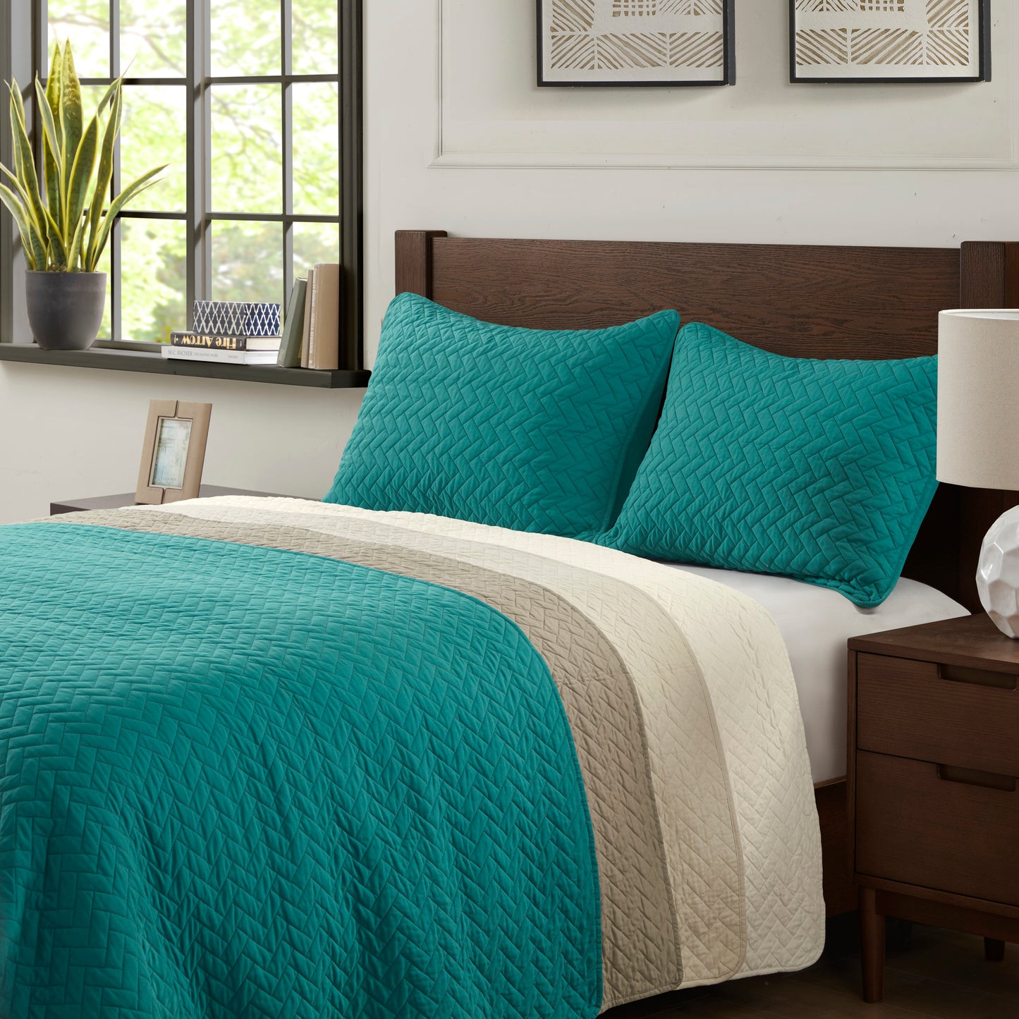 Velvet Touch 3 Piece Luxurious Oversized Quilt Set