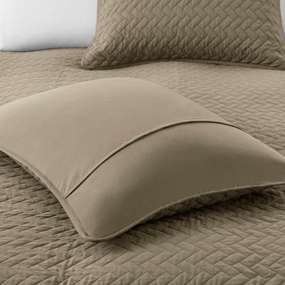 Velvet Touch 3 Piece Luxurious Oversized Quilt Set