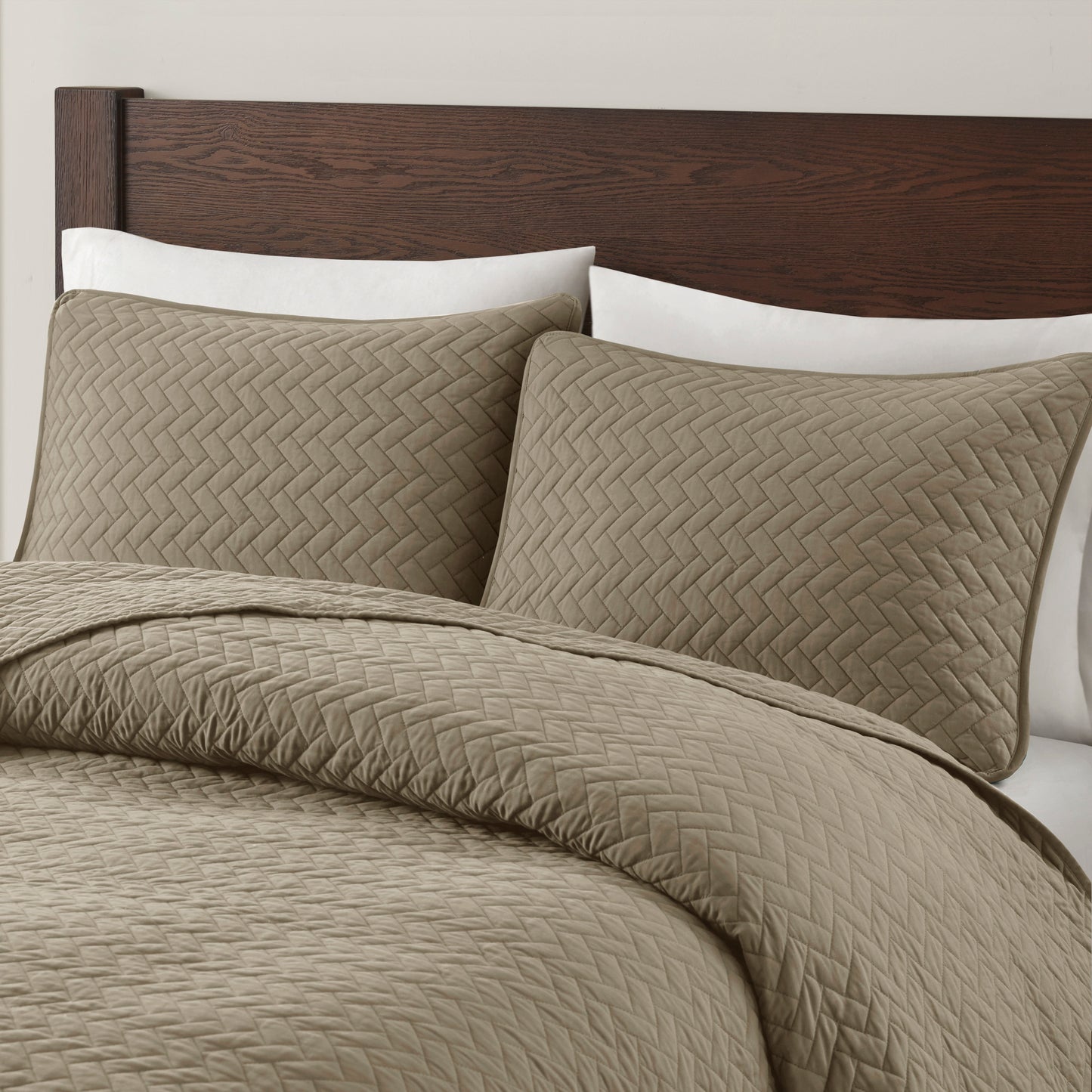 Velvet Touch 3 Piece Luxurious Oversized Quilt Set
