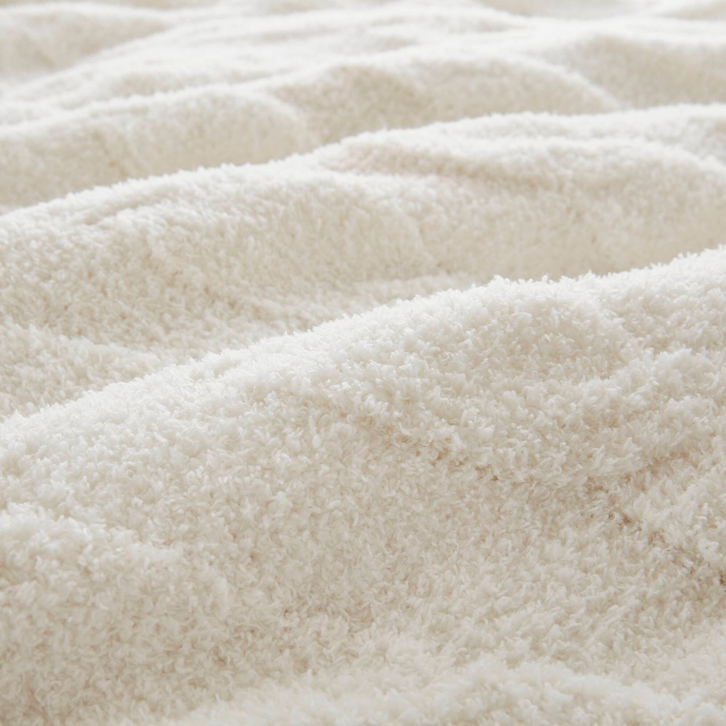 Riordan Cable Knit Chenille Comforter Set
