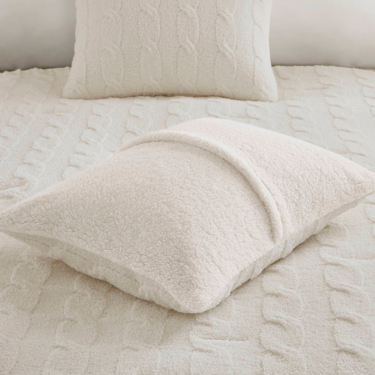 Riordan Cable Knit Chenille Comforter Set