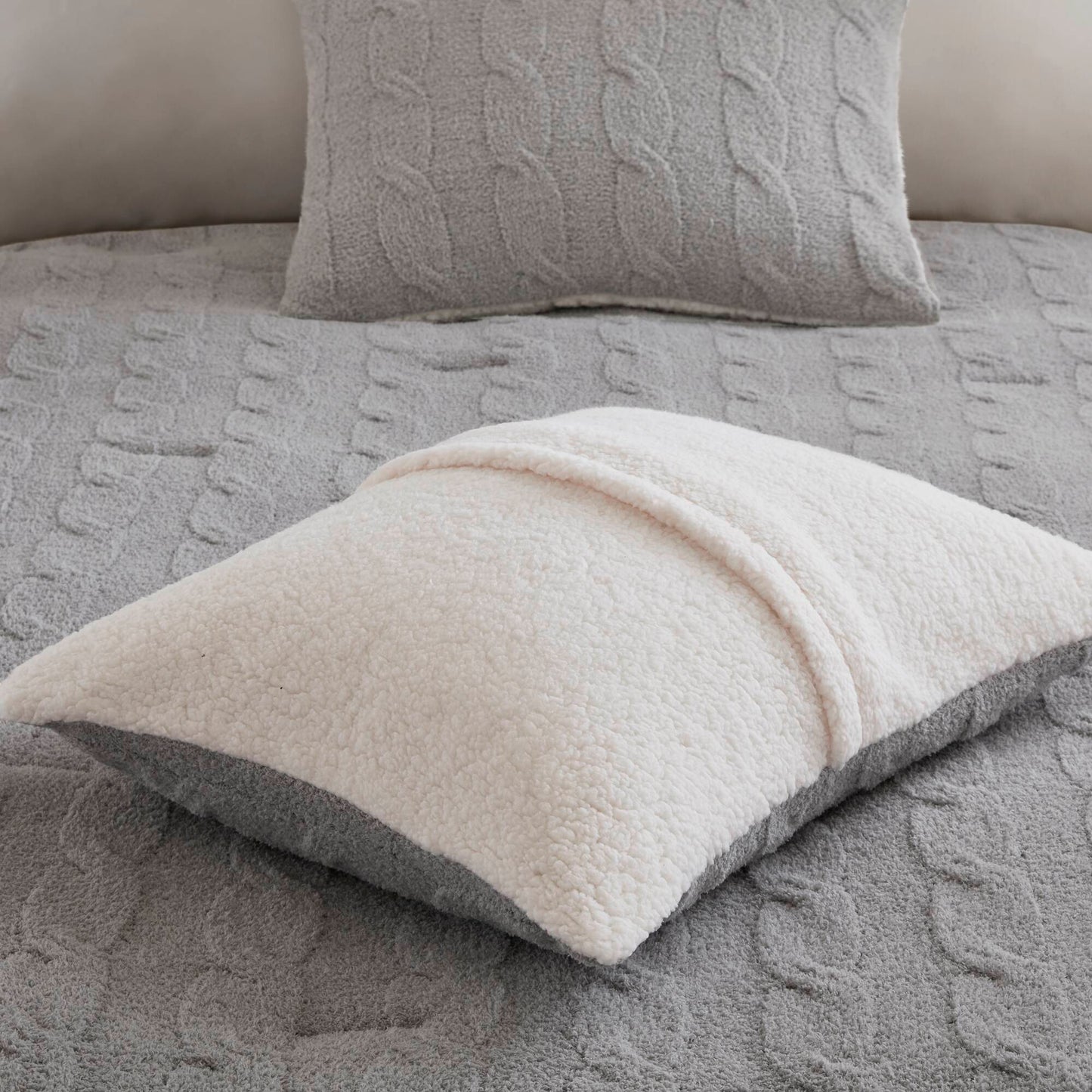 Riordan Cable Knit Chenille Comforter Set