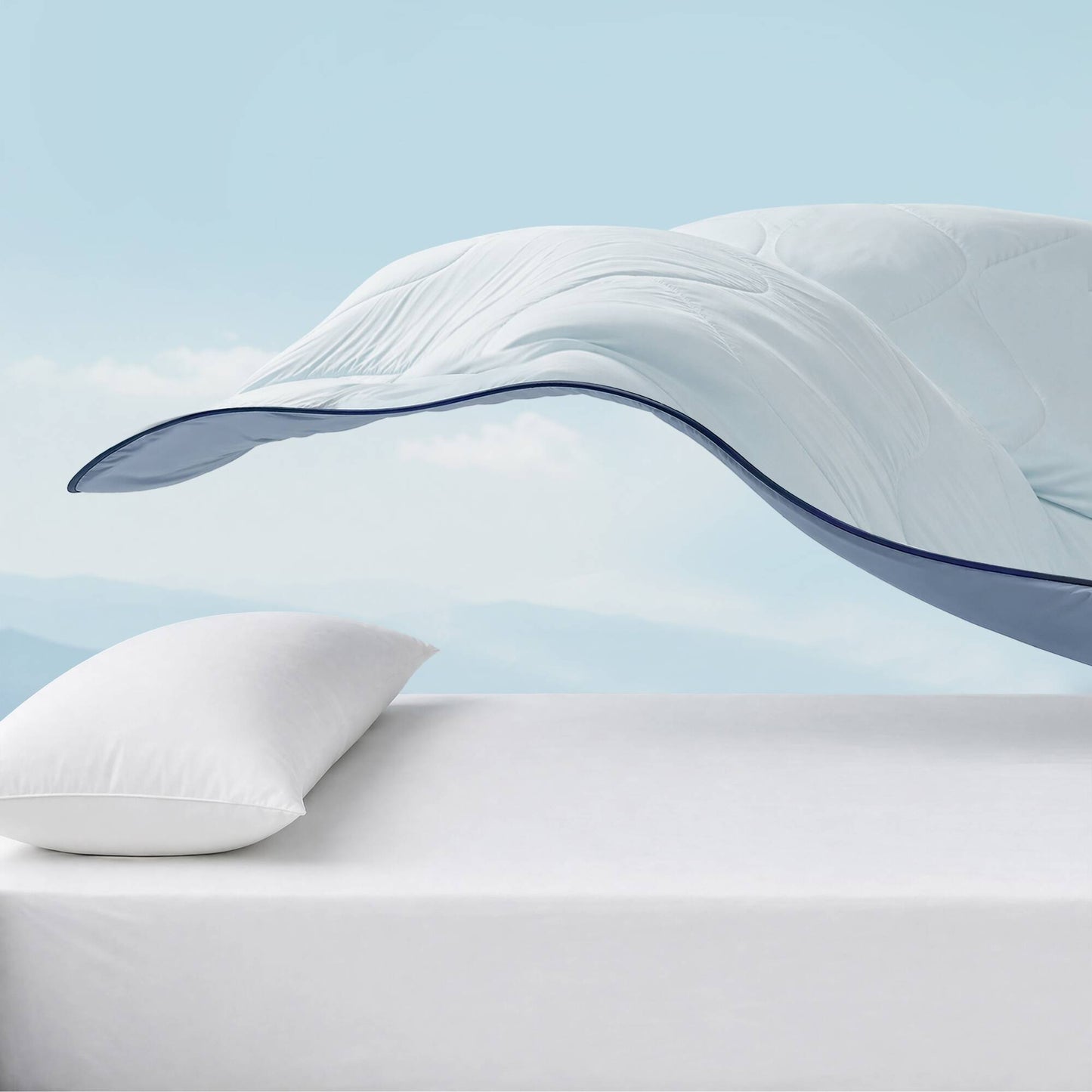 Cooling Lightweight Down Alternative Comforter