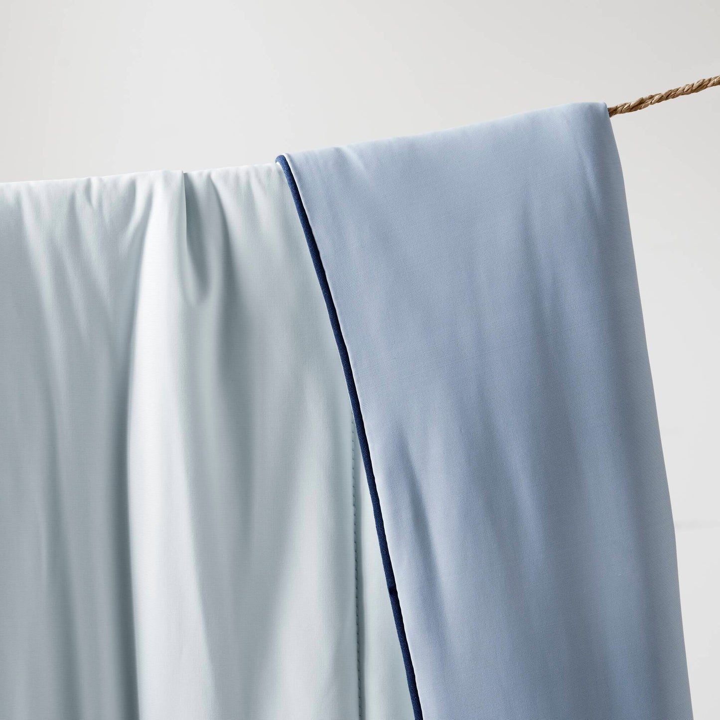 Cooling Lightweight Down Alternative Comforter