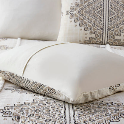 Ibiza 4 Piece Printed Duvet Cover Set with Throw Pillow