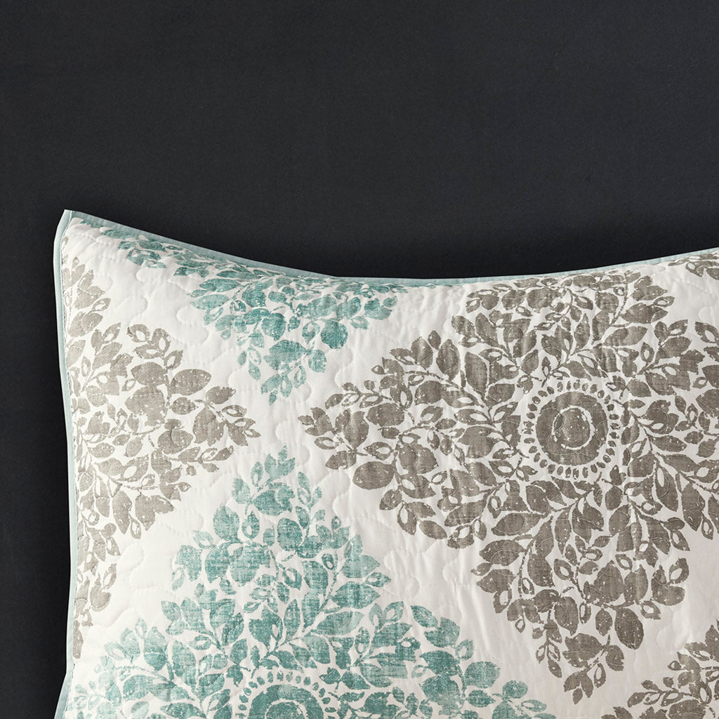 Claire 6-Piece Printed Quilt Set with Throw Pillows