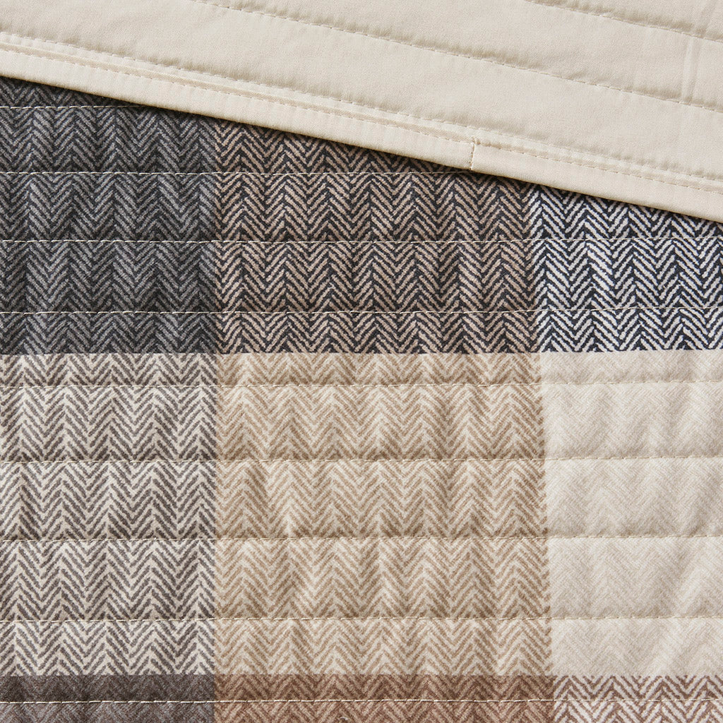 Ridge 6 Piece Printed Herringbone Quilt Set with Throw Pillows