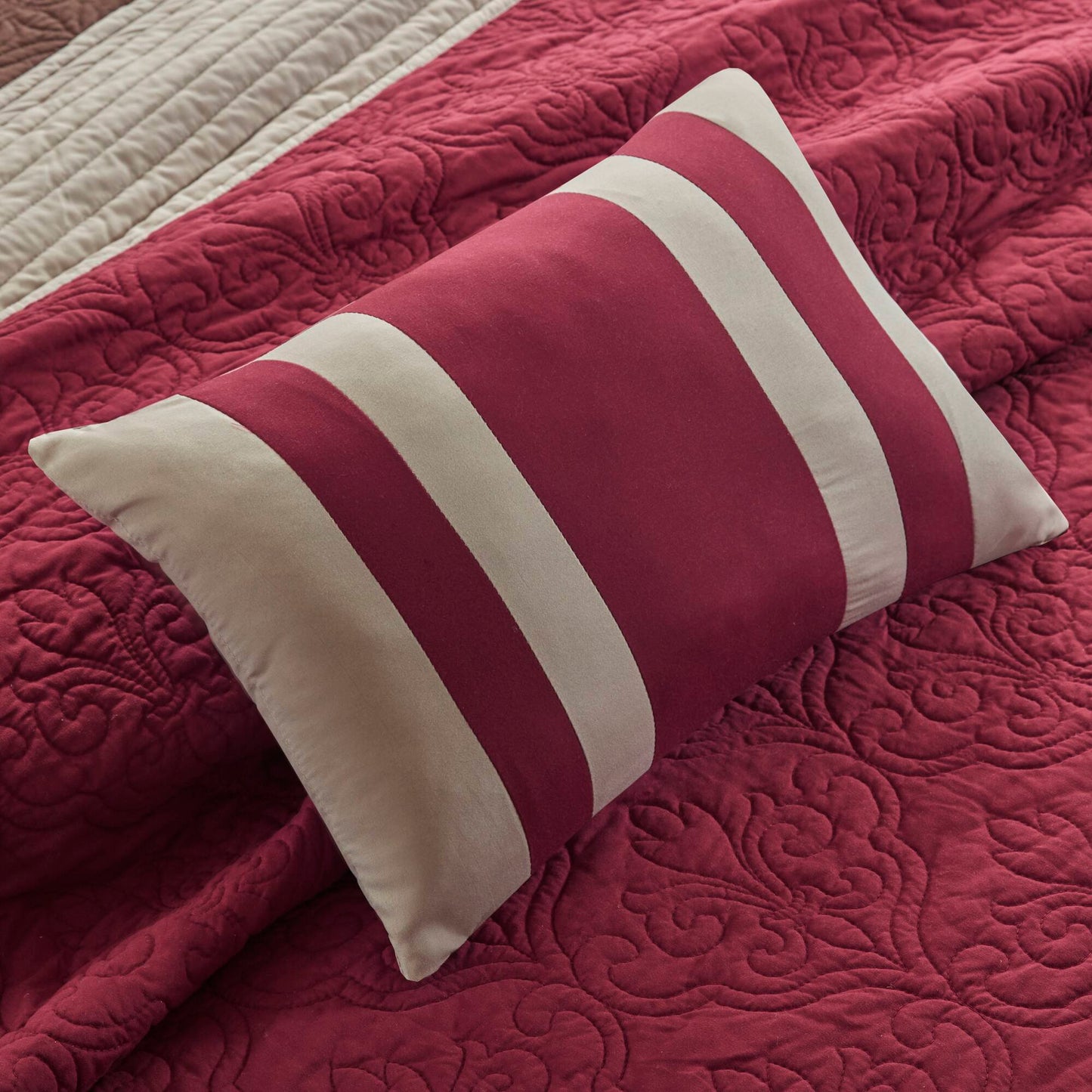 Attingham 7 Piece Quilt Set with Euro Shams and Throw Pillows