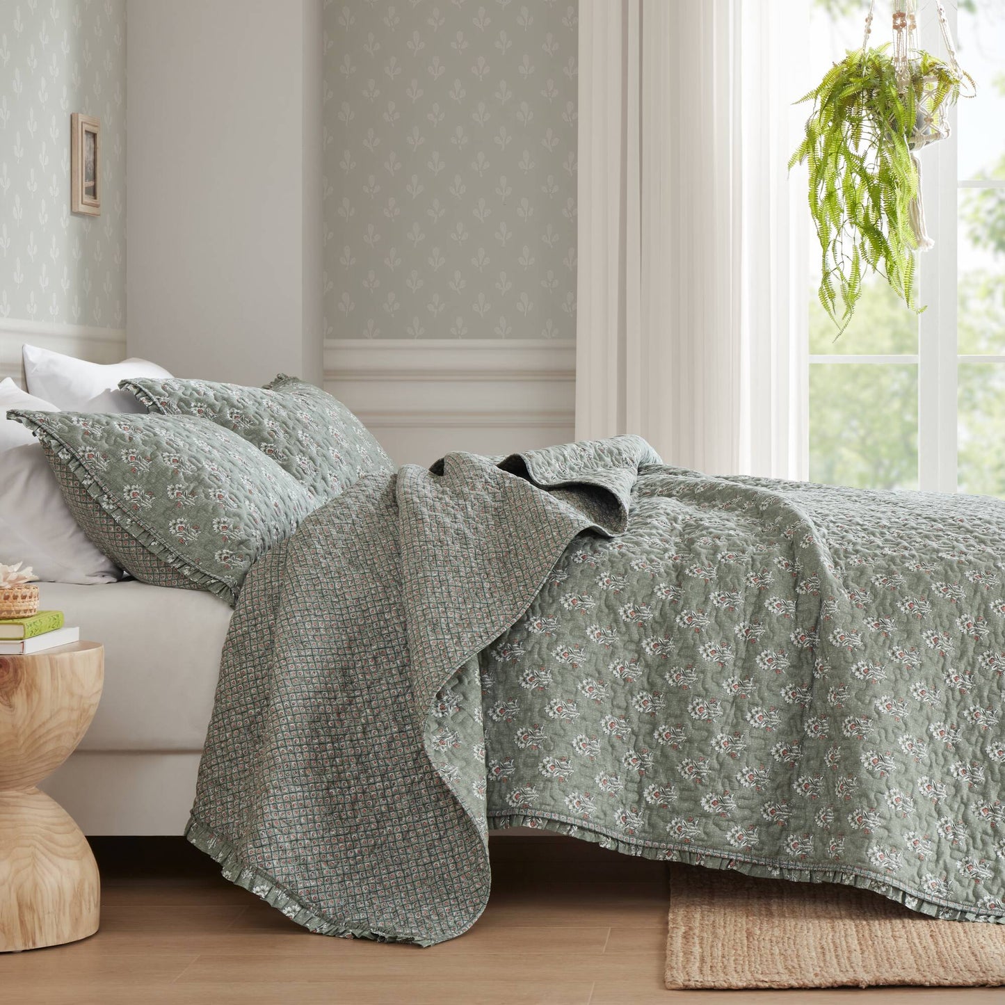 Linwood 3 Piece Ruffle Printed Quilt Set