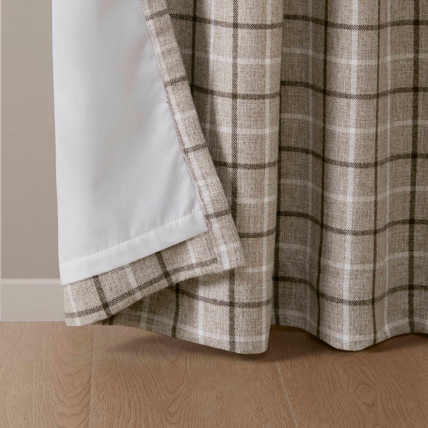 Anaheim Plaid Rod Pocket and Back Tab Curtain Panel with Fleece Lining