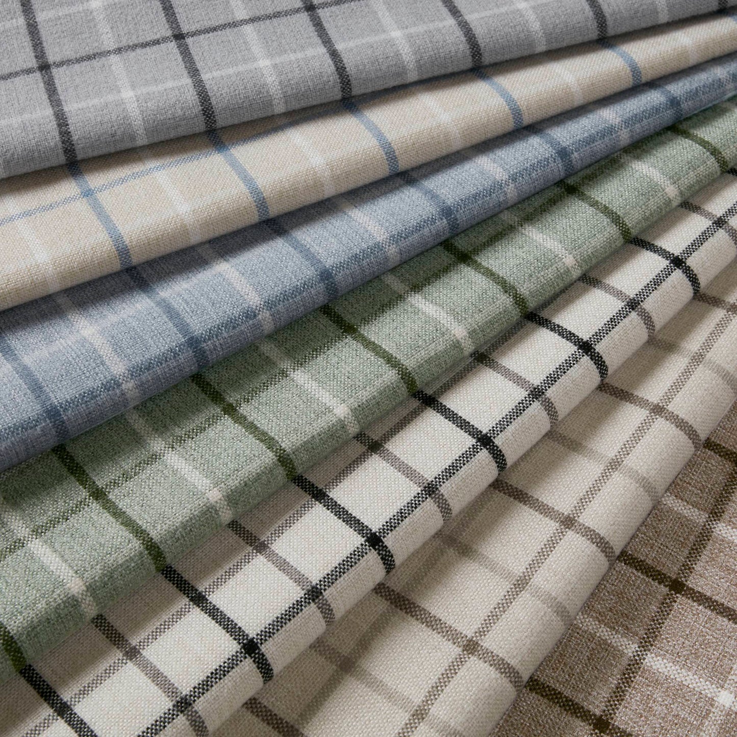 Anaheim Plaid Rod Pocket and Back Tab Curtain Panel with Fleece Lining