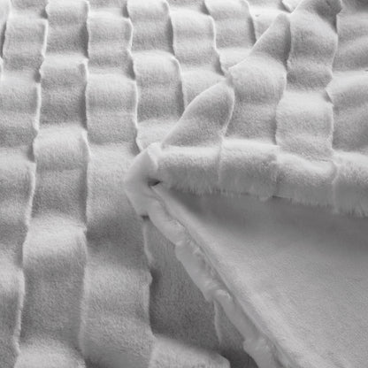 Vivienne Faux Fur Throw