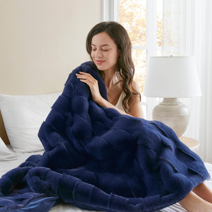 Vivienne Faux Fur Throw