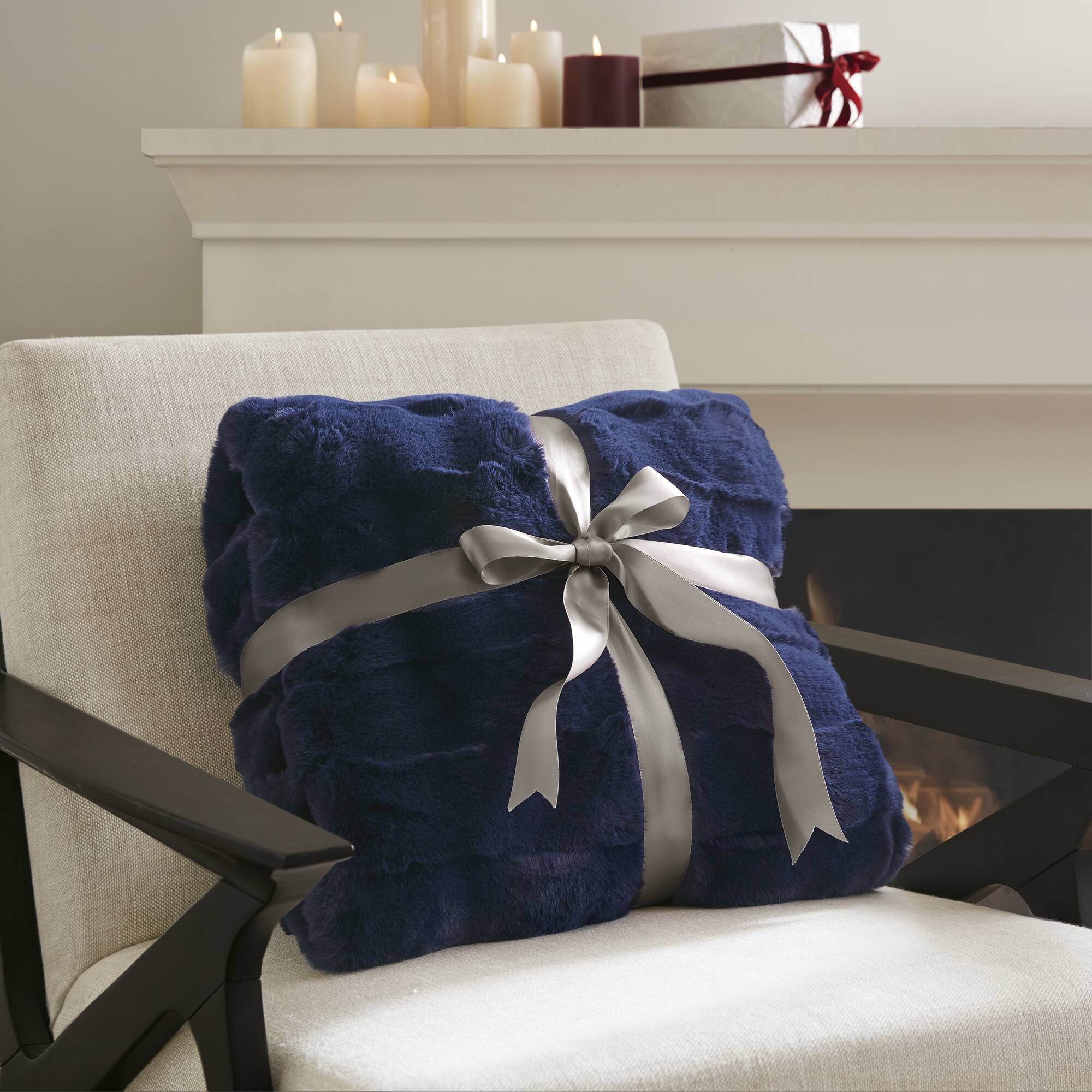 Madison Park - Vivienne Faux Fur Throw - Blanket